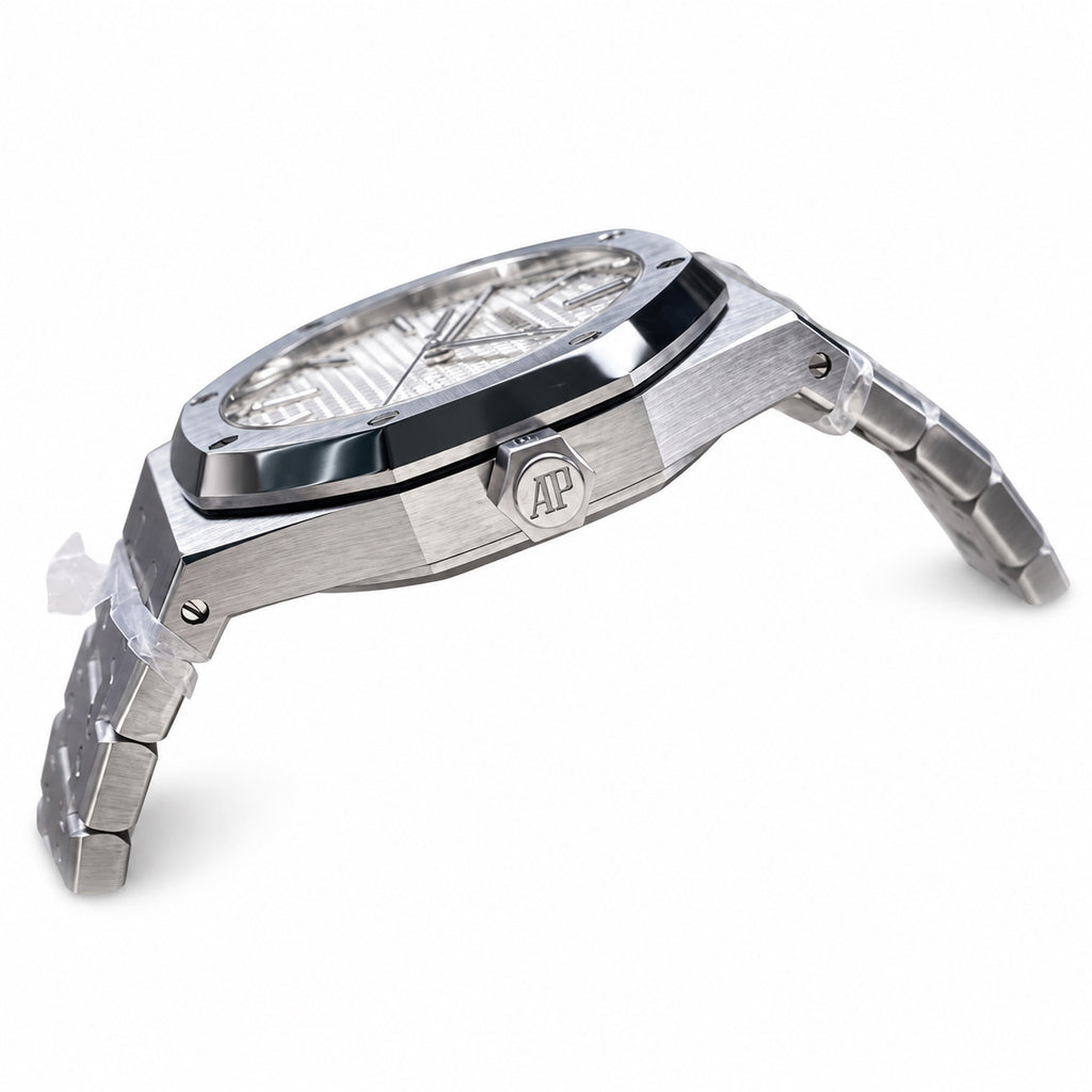 Audemars Piguet Royal Oak Selfwinding 41mm – Steel White Dial