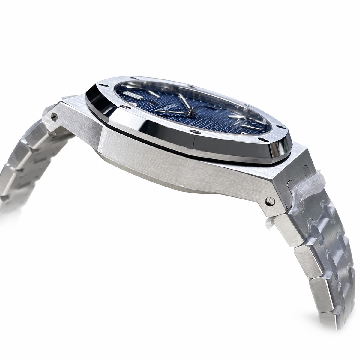 Audemars Piguet Royal Oak Selfwinding 41mm – Steel Blue Dial